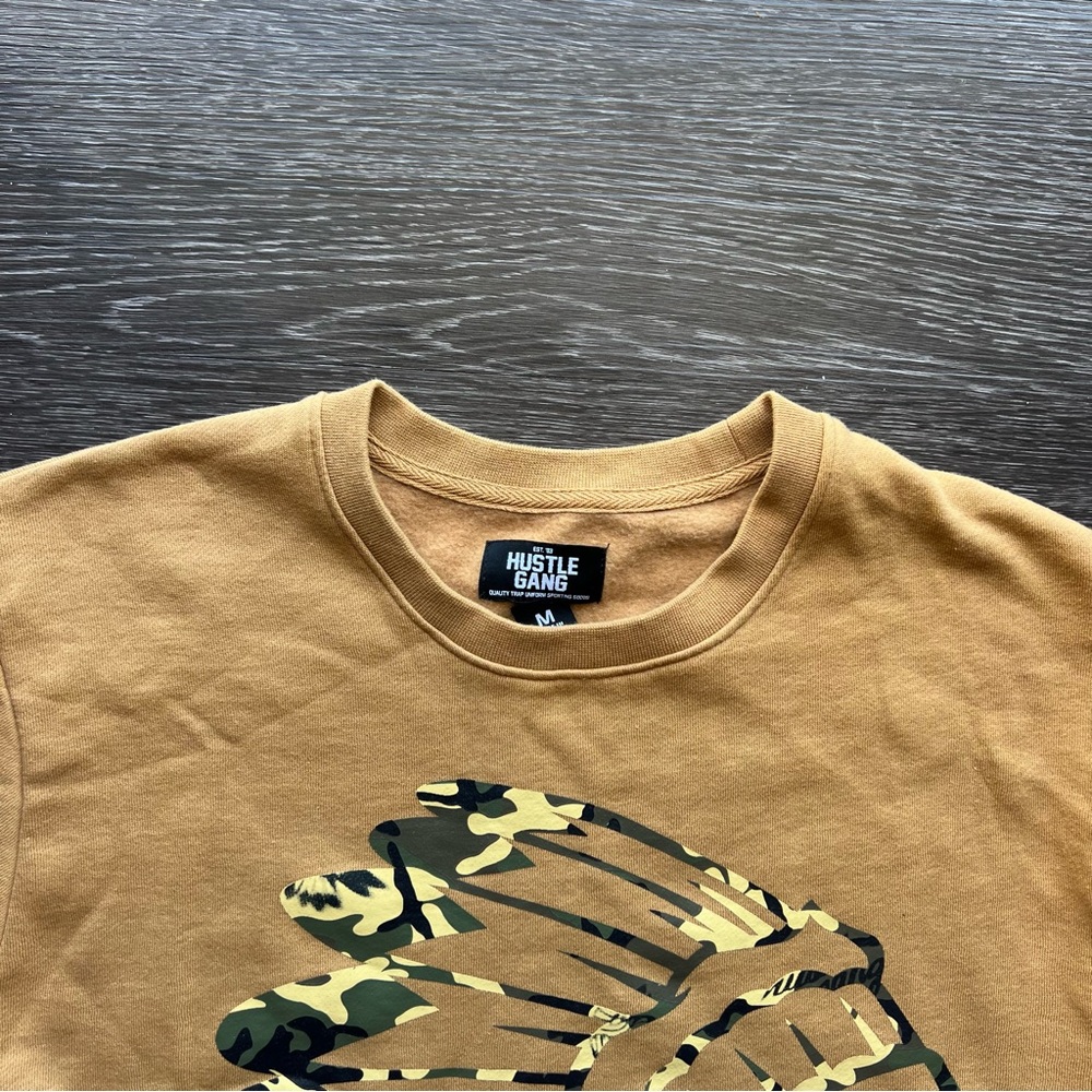 Hustle Gang Signature Headdress Graphic Crewneck Sweatshirt - Picture 4 of 10